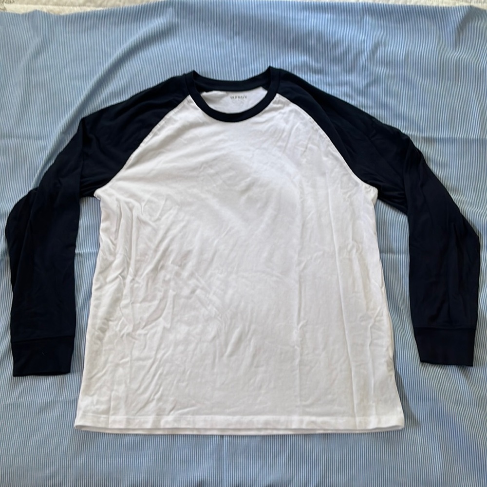 Old Navy long sleeve baseball tee. NWOT